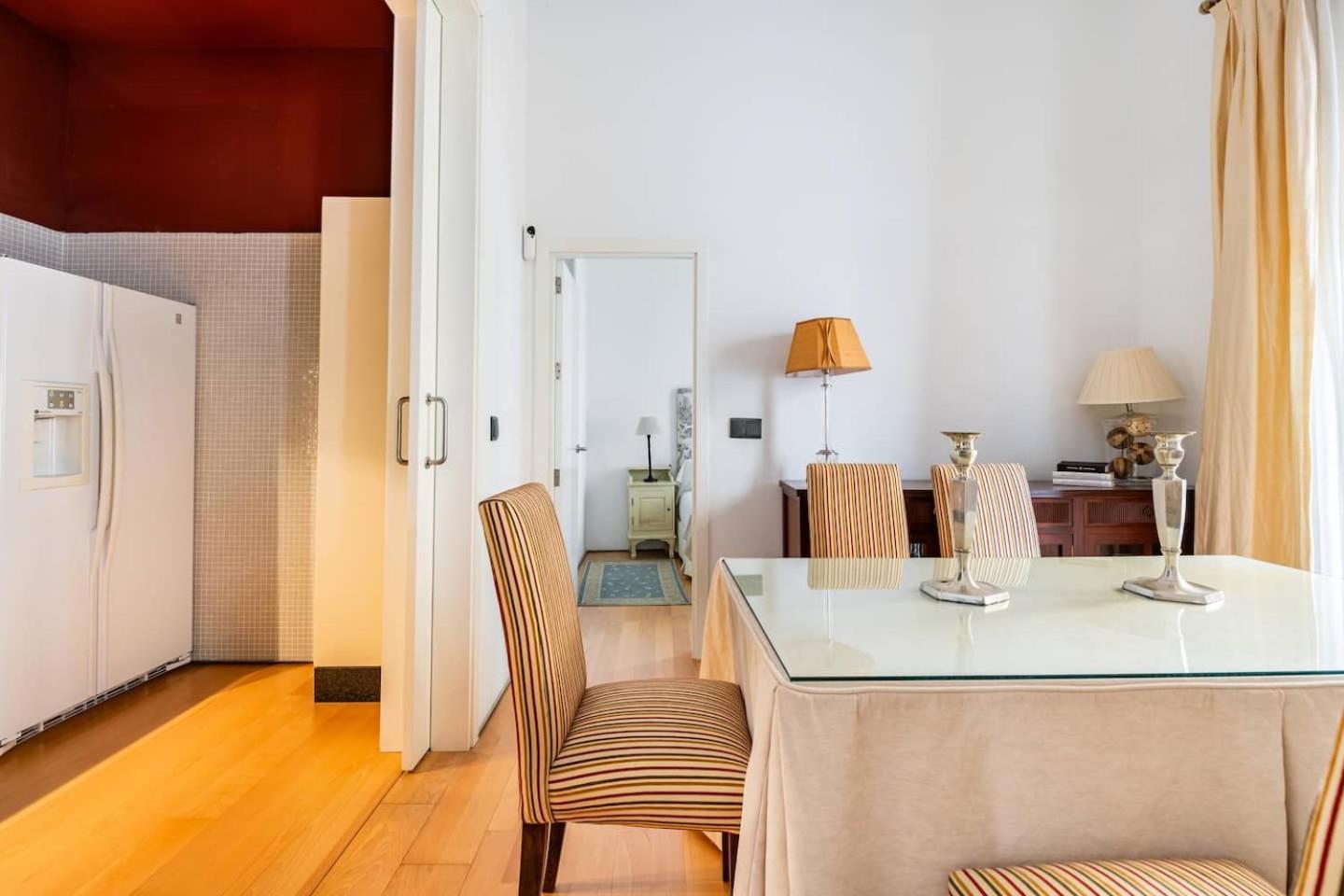 Komodo Sierpes: Bright & Classy Central Apartment Севилья Экстерьер фото