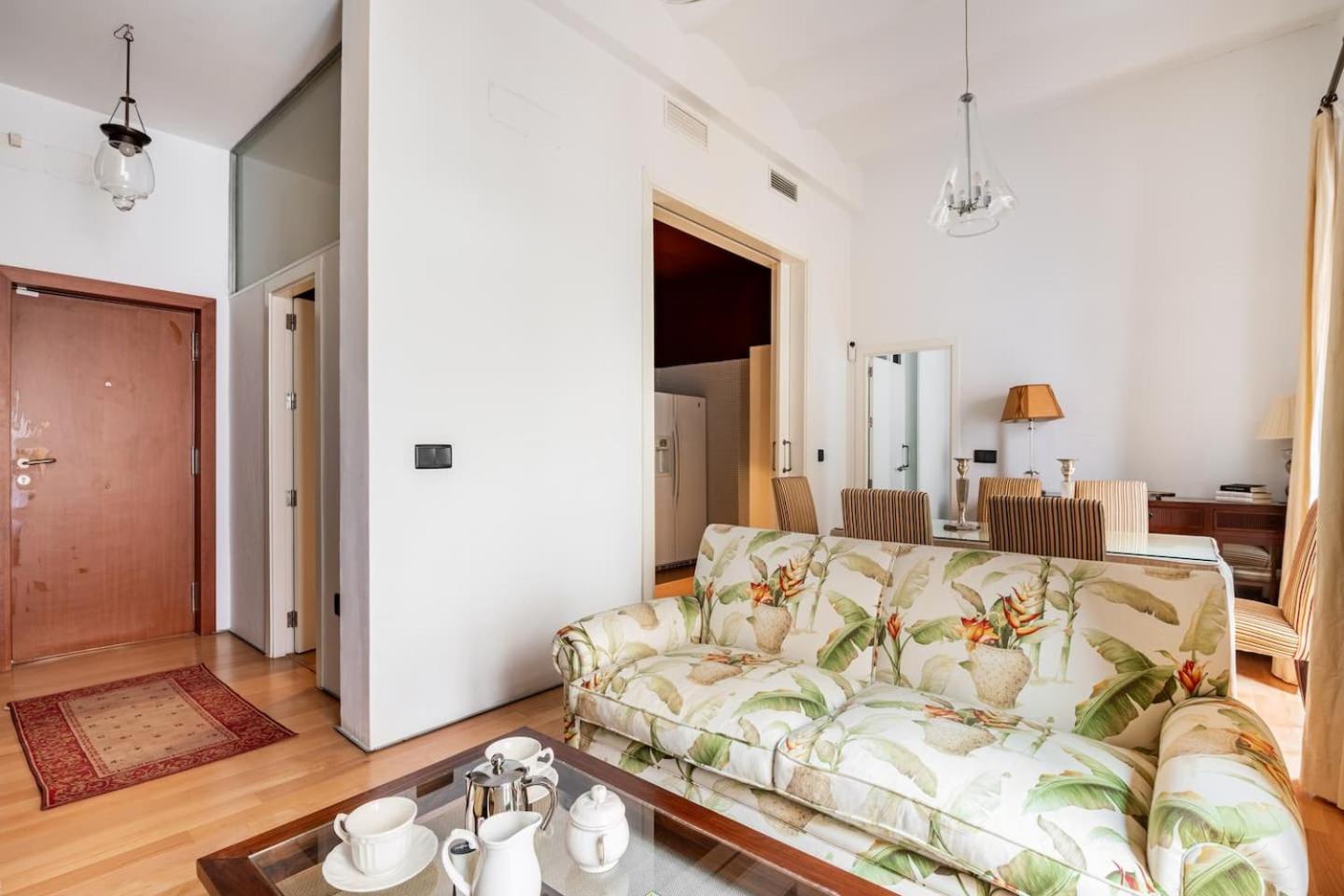 Komodo Sierpes: Bright & Classy Central Apartment Севилья Экстерьер фото