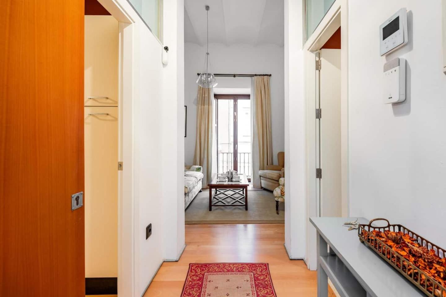 Komodo Sierpes: Bright & Classy Central Apartment Севилья Экстерьер фото