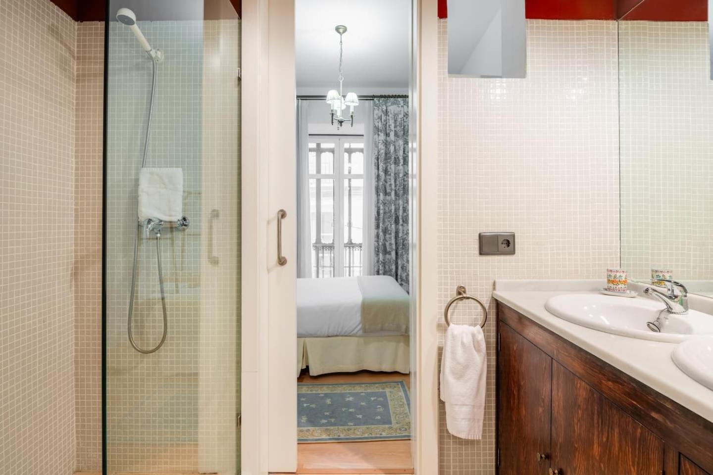 Komodo Sierpes: Bright & Classy Central Apartment Севилья Экстерьер фото
